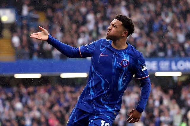 Morning Post: Sane gia nhập Galatasaray và chờ thông báo chính thức