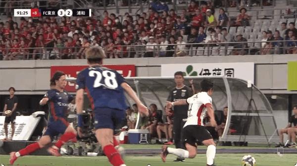 Bản tin trận đấu J-League: Nakagawa Teruto ghi bàn thắng gây tranh cãi giúp FC Tokyo đánh bại Urawa Red Diamonds với tỷ số 3-2