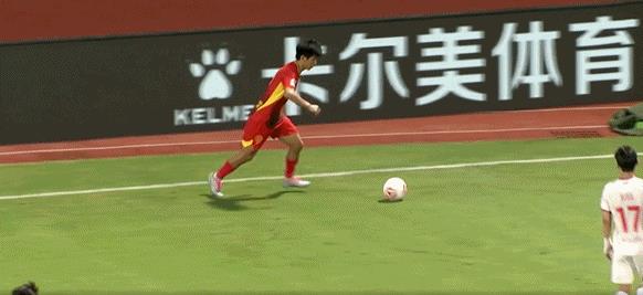 Hiệp 1 giải China League One: Cú sút xa của Asamoah tạo ra mối đe dọa, Guangxi Pingguo tạm thời hòa Shaanxi United 0-0