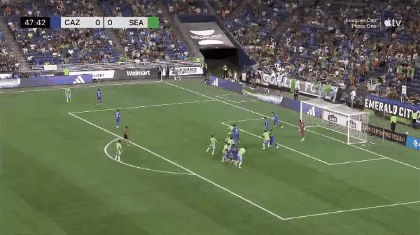 Báo cáo Cúp Liên đoàn: Cú đúp của Vega đã giúp Seattle Sounders ghi được bảy bàn thắng trong hiệp hai để đánh bại Cruz Azul với tỷ số 7-0.