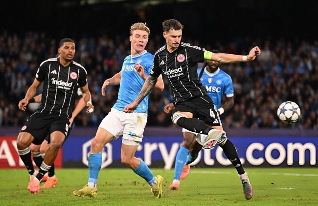 Nhận định Eintracht Frankfurt vs Atalanta (03h00 ngày 2711) Cán cân ngang bằng 1 Nhận định Eintracht Frankfurt vs Atalanta (03h00 ngày 2711) Cán cân ngang bằng 1