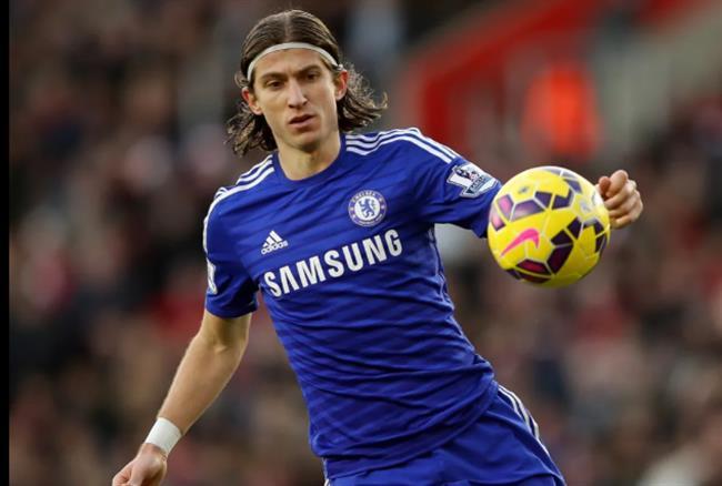 Felipe Luis từng thi đấu cho Chelsea khi còn là cầu thủ. Felipe Luis tung thi dau cho Chelsea khi con la cau thu.