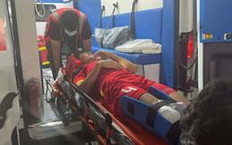 Bố mẹ Hiểu Minh bỏ dở trận bán kết của U23 Việt Nam